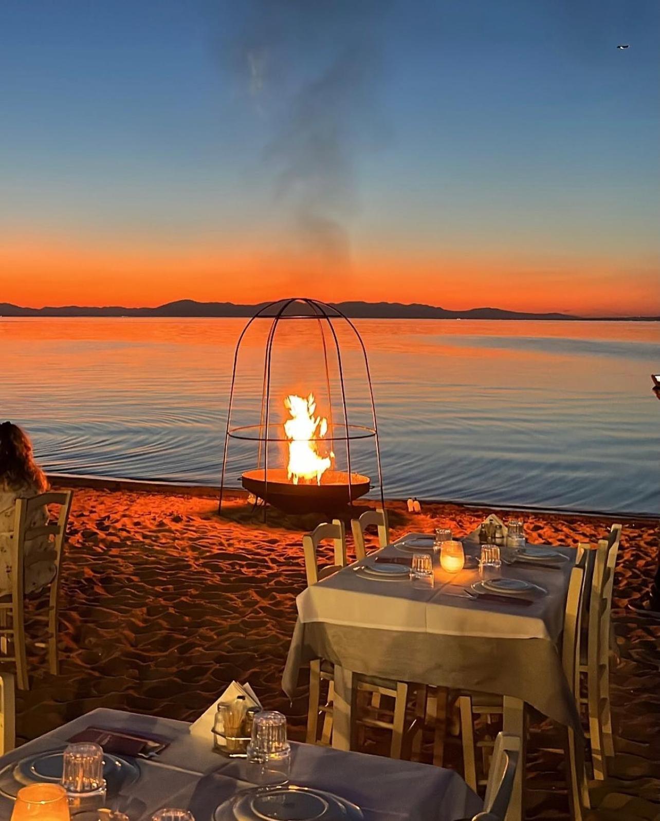 Apartment Near The Sea Peraía Екстериор снимка